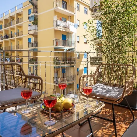 Surya House - Elegant In Сорренто