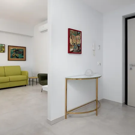 Апартаменти Surya House - Elegant In *