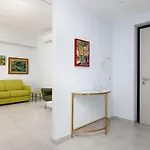 Surya House - Elegant In Apartment Sorrento