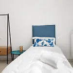Surya House - Elegant In Apartment