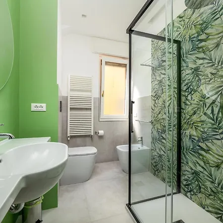 Surya House - Elegant In 아파트 *