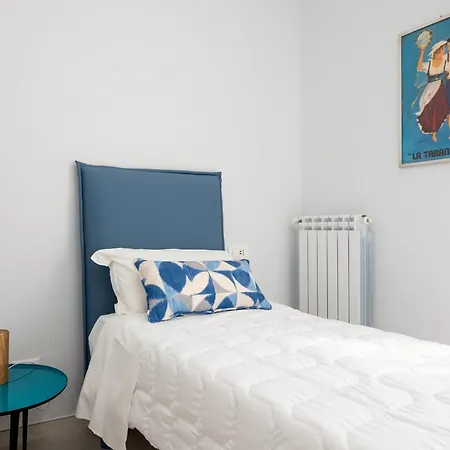 Surya House - Elegant In *