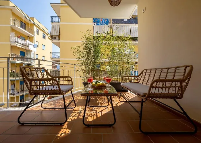 Surya House - Elegant In Appartement Sorrente