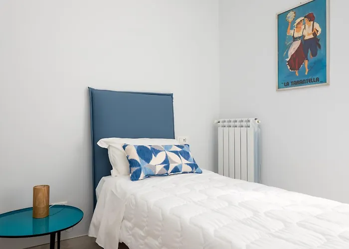 Surya House - Elegant In *