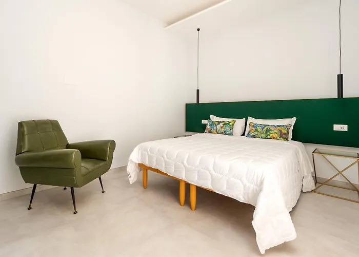 Surya House - Elegant In Appartement