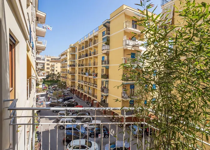 Surya House - Elegant In Appartamento