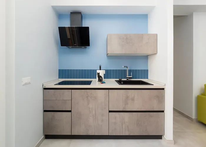 Surya House - Elegant In Appartamento