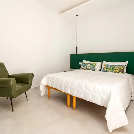 Surya House - Elegant In Appartement