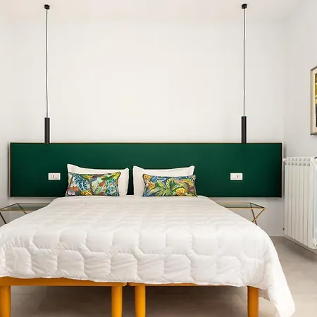 Surya House - Elegant In Appartamento